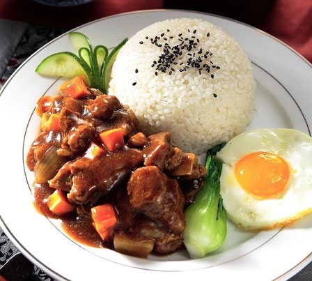 【黑椒牛肉饭】