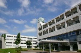 日本秀明大学