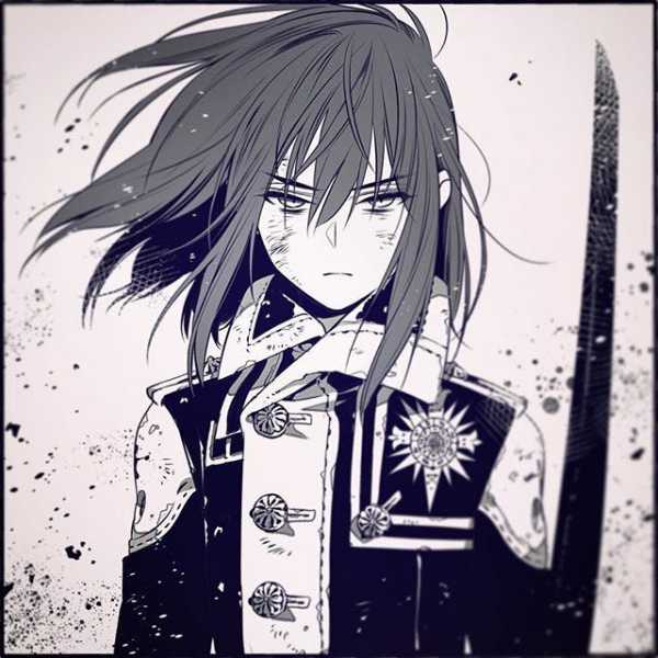 他是黑色教团的驱魔师,常用武器(innocence)的载体是武士刀,擅长剑术.
