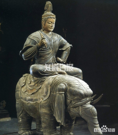 古印度的天神因陀罗手持独股金刚杵骑象雕像,其地位相当雷神或战神.